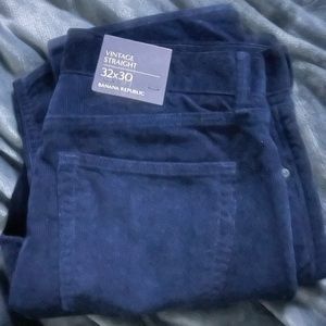 Men’s NWT Banana Republic 32x30 vintage straight corduroy pants